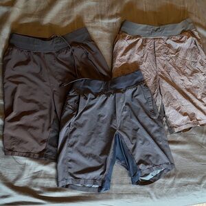 lululemon athletica Men's Athletic Shorts Set — Black and Gray